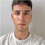 Estudiando de magisterio con ganas de enseñar y ayudar